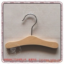 實(shí)木寵物衣架促銷：低價(jià)批發(fā)，專為愛寵設(shè)計(jì)